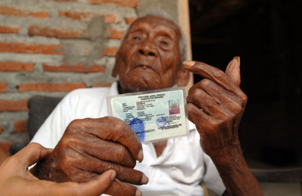 印尼一老人现龄146 称不想再活了