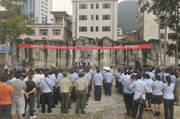 麻栗坡公安民警