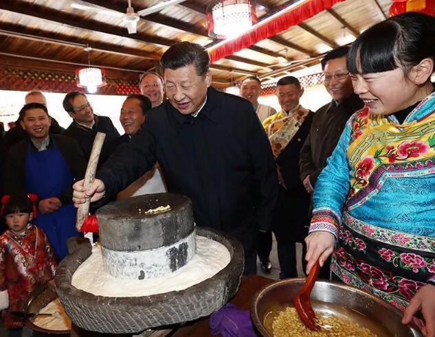 习总书记磨豆花