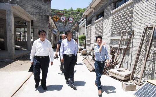 合肥市瑶海区人大常委会参观考察 大别山仙人冲画家村